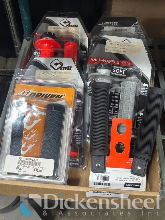 ASSORTED MOTORSPORTS GRIP SETS