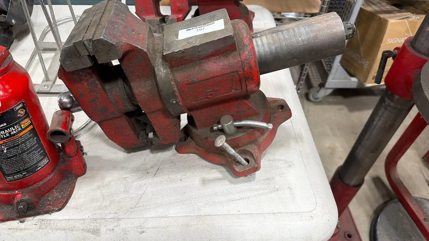 5 INCH SWIVEL BENCH VISE