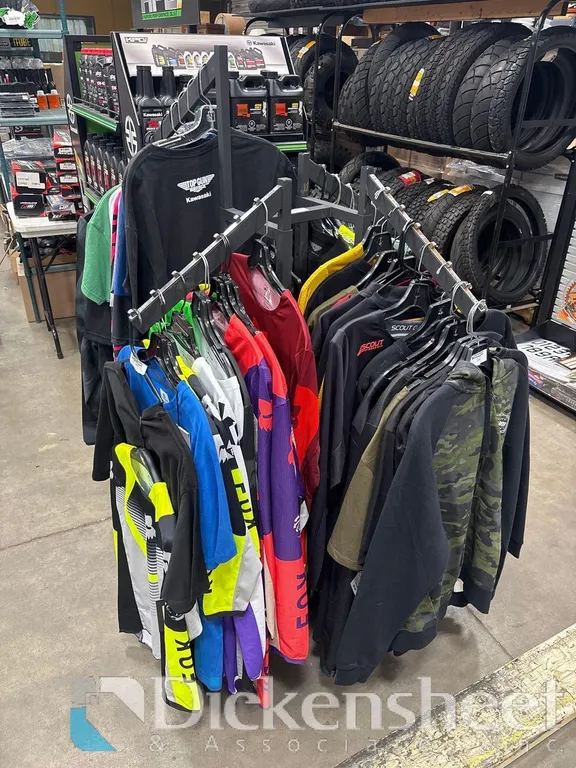 CLOTHING DISPLAY RACK