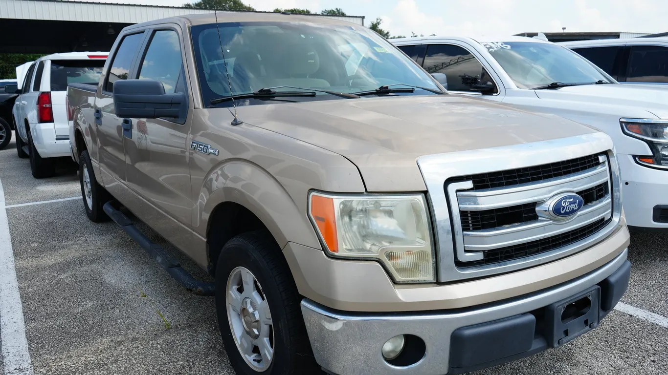 2013 Ford F150XLT Crew Cab Pickup