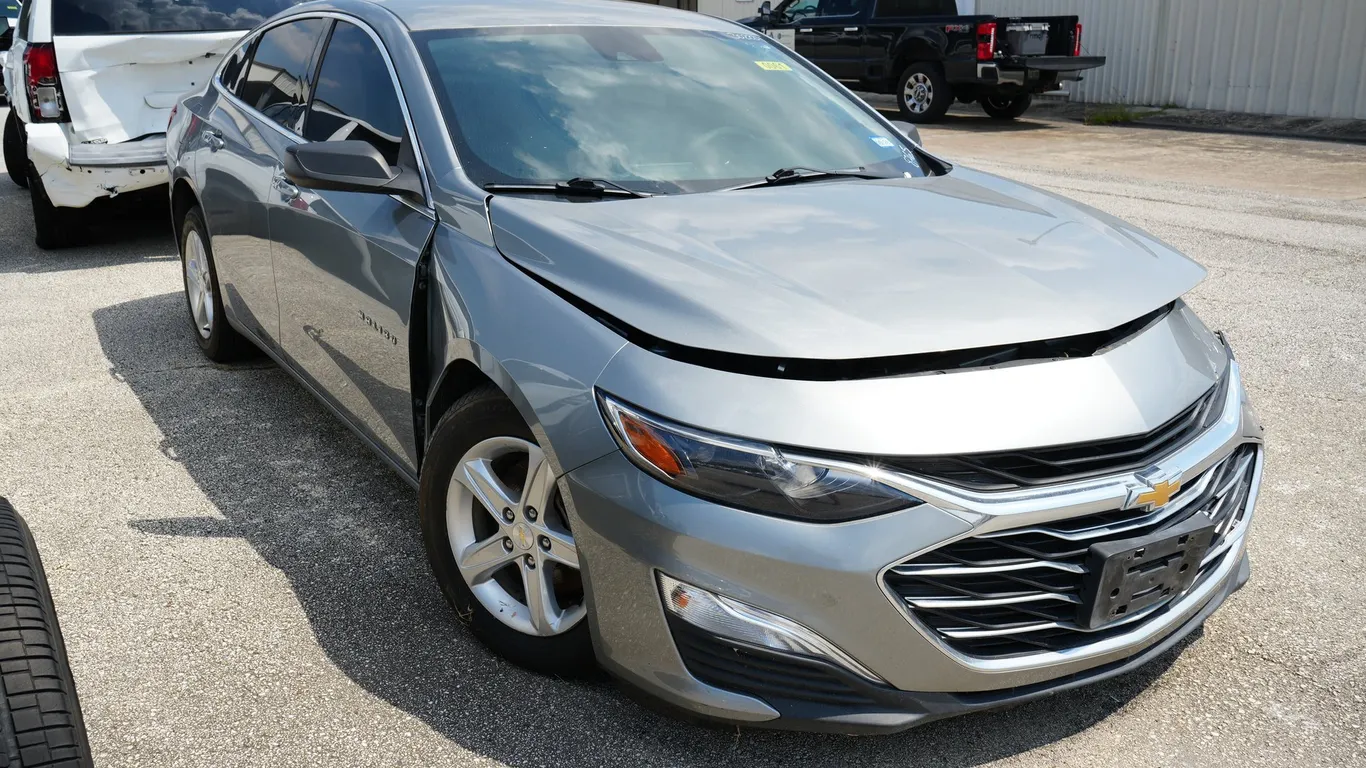 2023 Chevrolet Malibu (Wrecked) - Will Need to be Towed