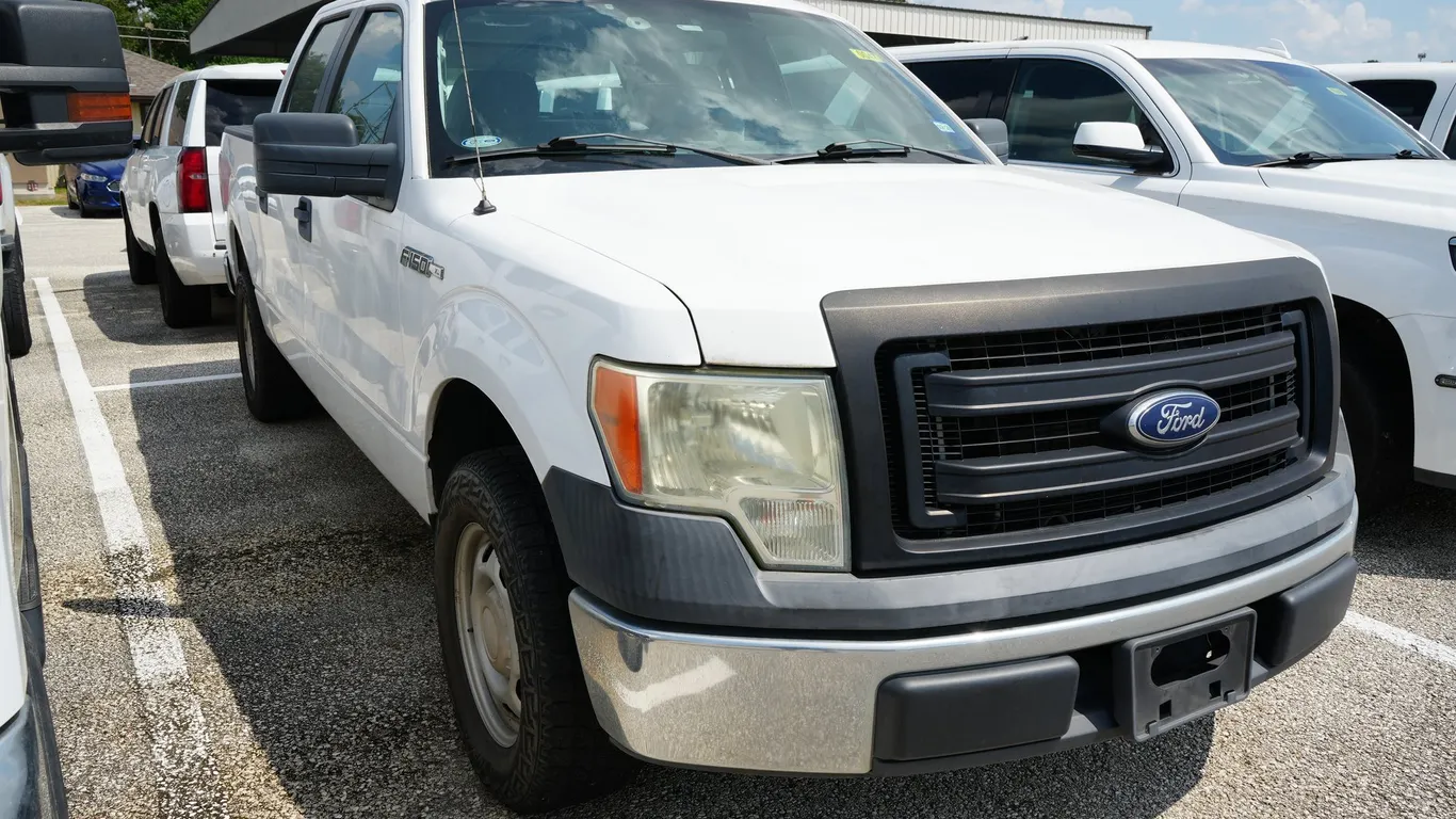 2014 Ford F150XL Crew Cab Pickup