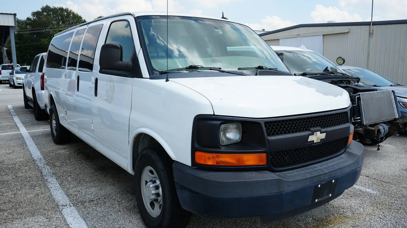 2014 Chevrolet Express Passenger Van - Will Need to be Towed