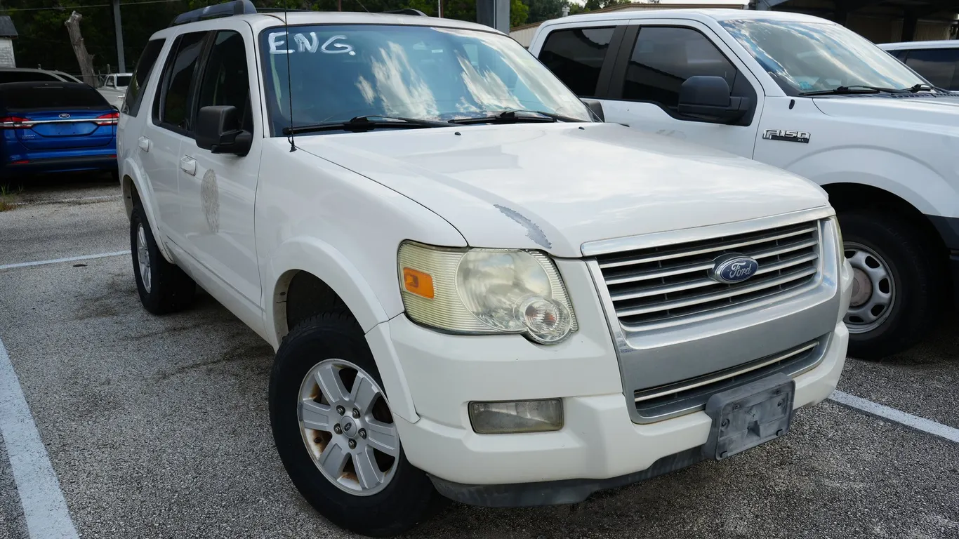 2010 Ford Explorer - Will Need to be Towed