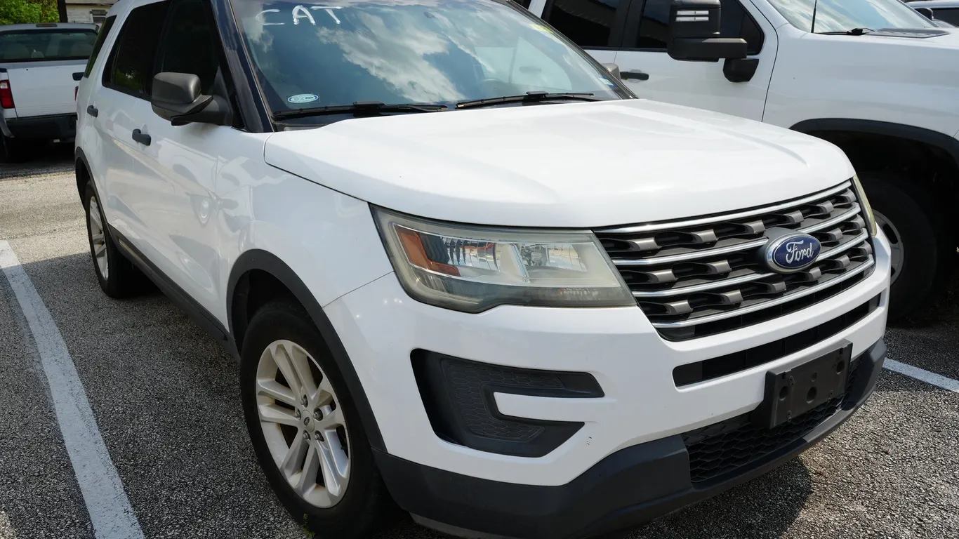 2016 Ford Explorer - May Need to be Towed