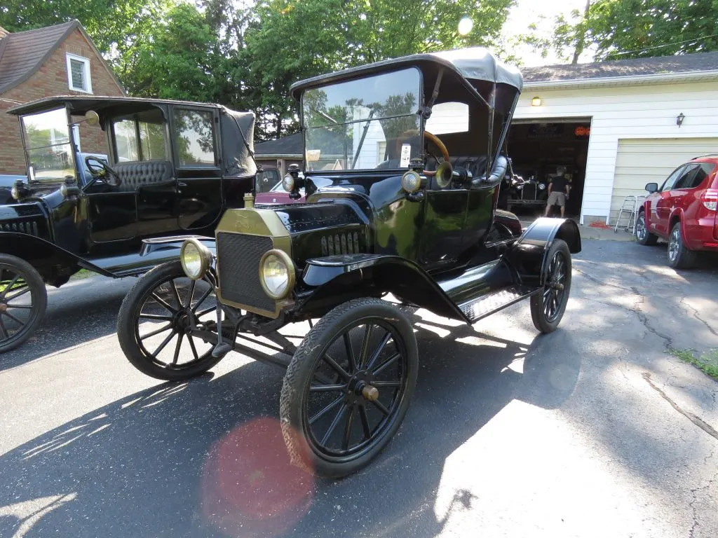 1915 Ford Model T Roadster