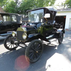 1915 Ford Model T Roadster