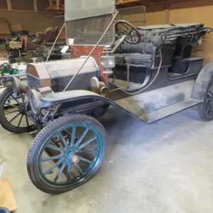 Nice 1910 Ford Model T Runabout