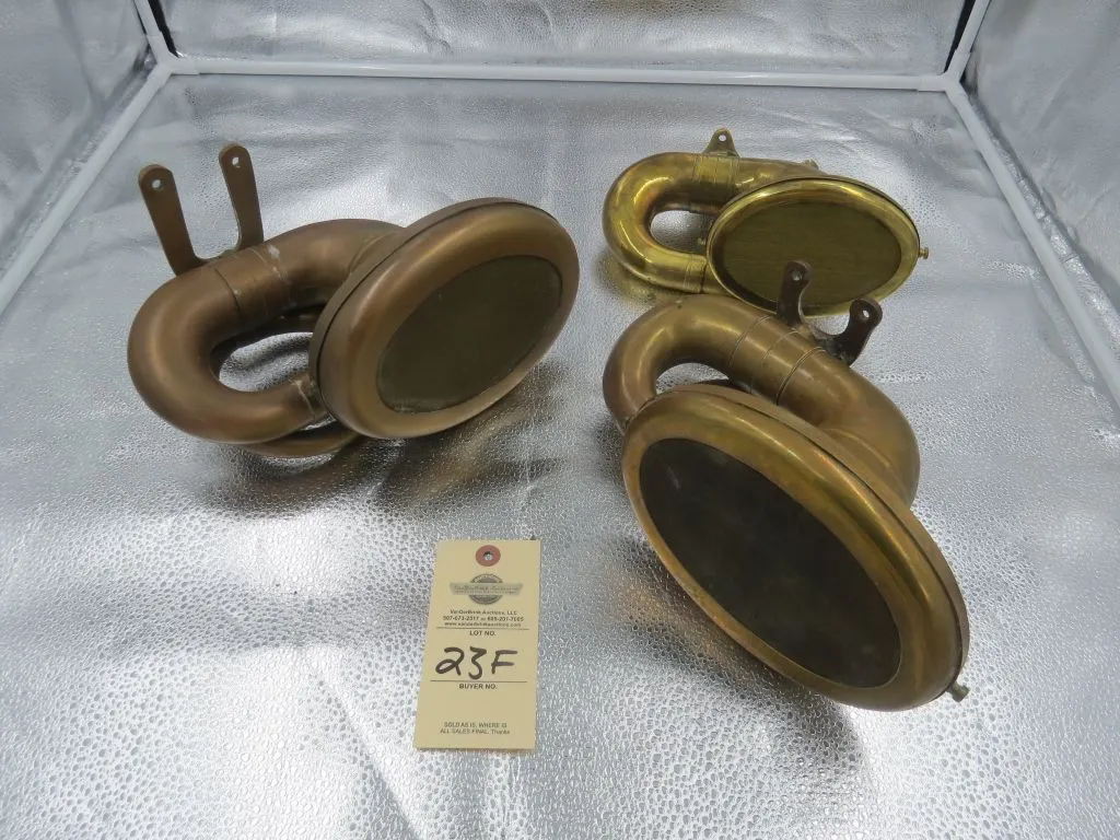 Brass Rubes Horn