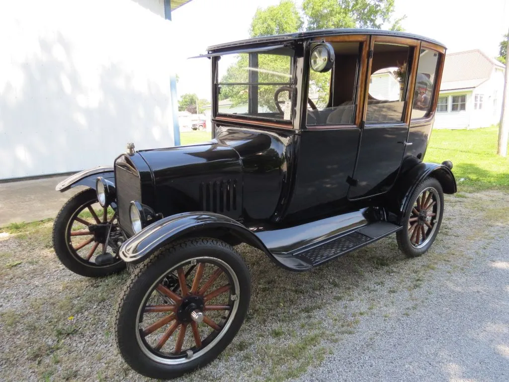 RARE 1921 Ford Center Door Model T