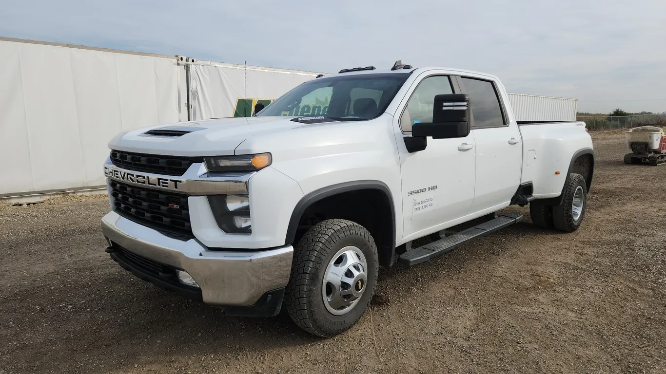 2020 Chevrolet Silverado 3500HD 4x4 LT 4dr Crew Cab SB SRW Diesel