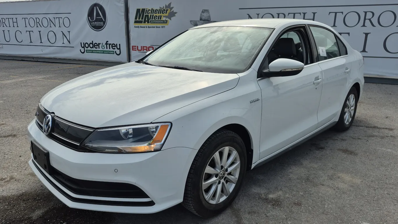 2016 Volkswagen Jetta Hybrid SEL Premium 4dr Sedan