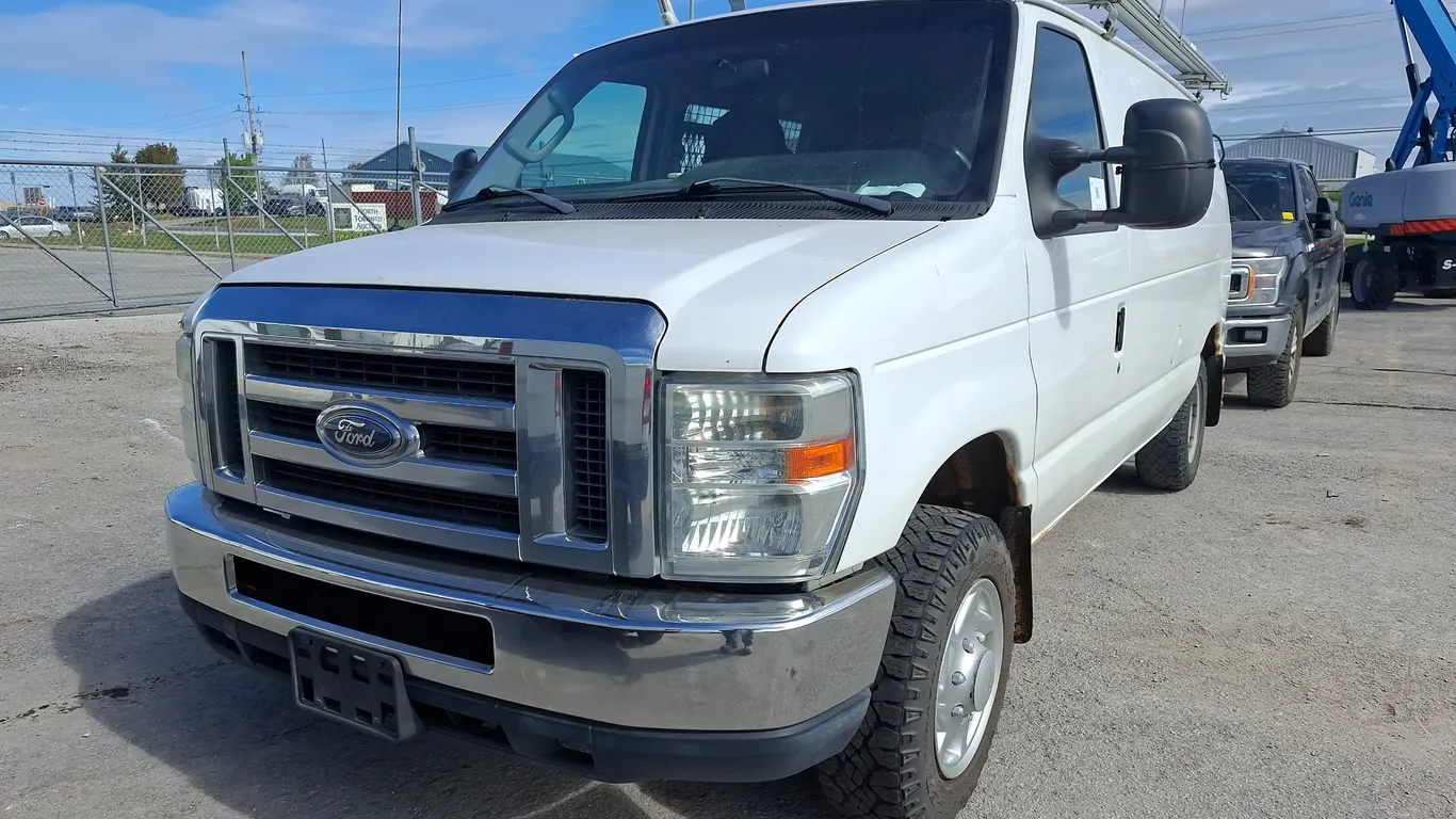 Non-Operable 2011 Ford E-Series Cargo Van