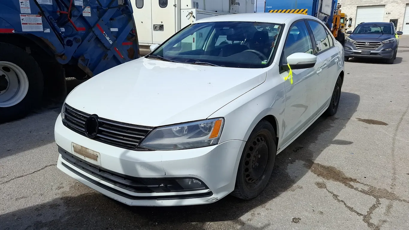 Non-Operable 2015 Volkswagen Jetta TDI Trendline Plus 4dr Sedan 6A