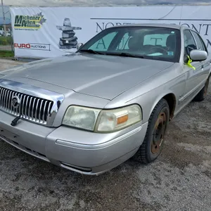 2006  Mercury  Grand Marquis  LS Premium 4dr Sedan