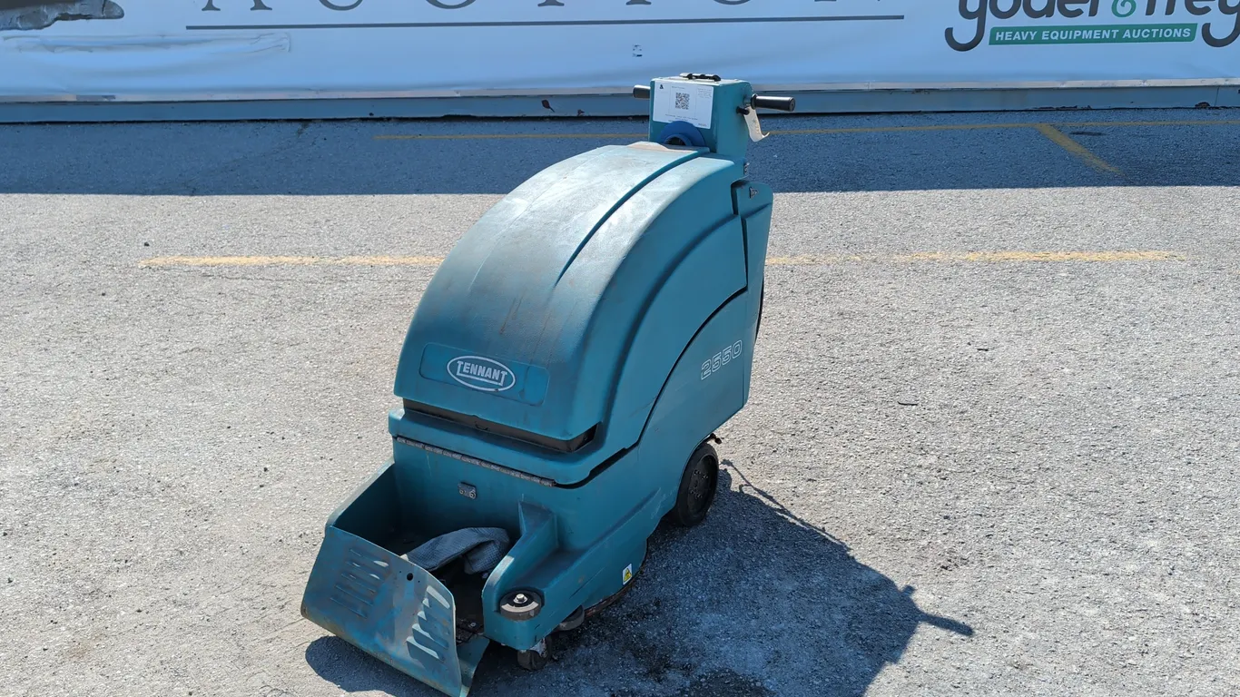 Non-Operable Tennant 2550 Floor Scrubber