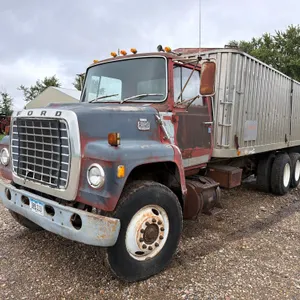 1980 Ford 8000 Semi Grain Truck