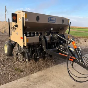 Remlinger 2300 7ft Pull Type Seeder--1 Owner