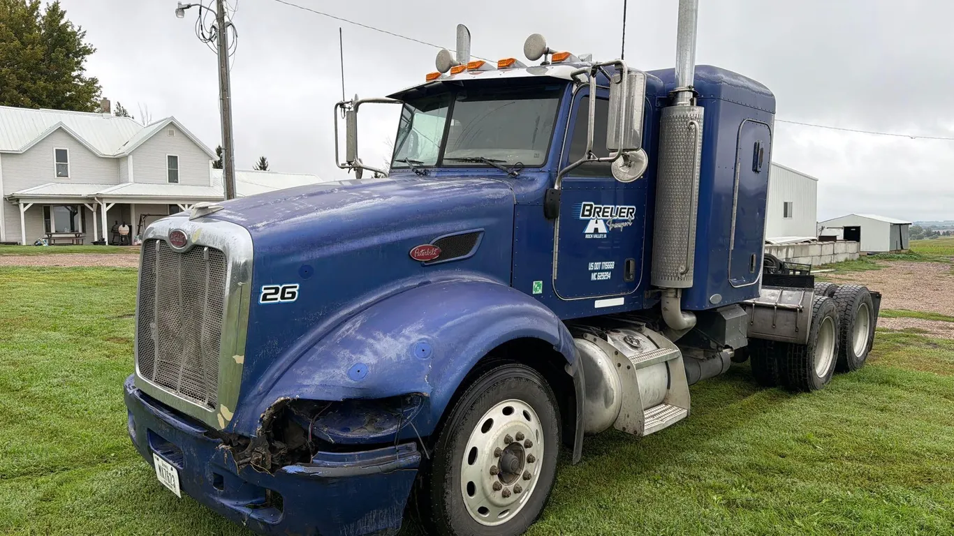 2007 Peterbilt 386 Semi Tractor