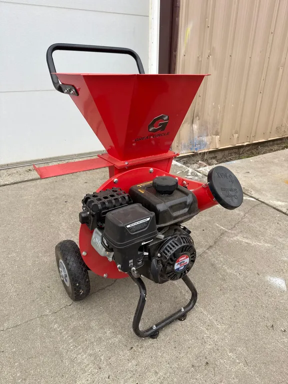 Great Circle Wood Chipper