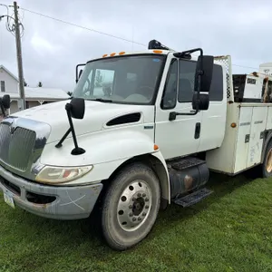 2009 International 4300 Dura Star Semi Service Truck