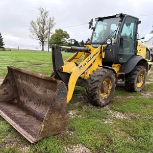 New Holland W80C Payloader