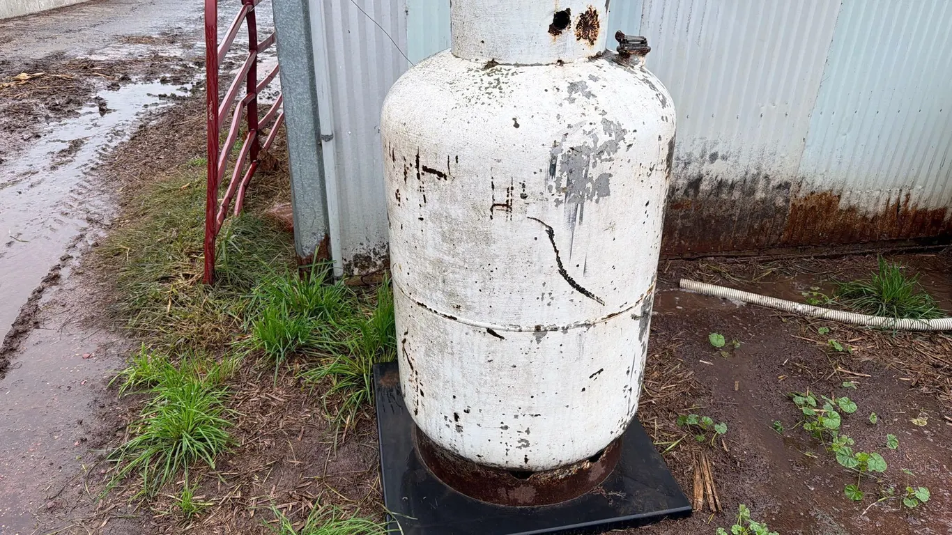 120 Gallon Propane Tank