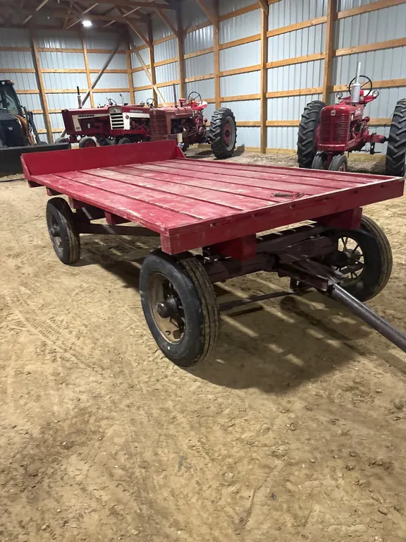 6ft x 10ft Parade Flatbed