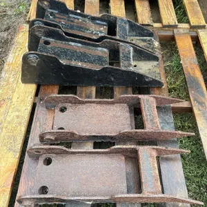 2 Sets Of Quick Attach Brackets