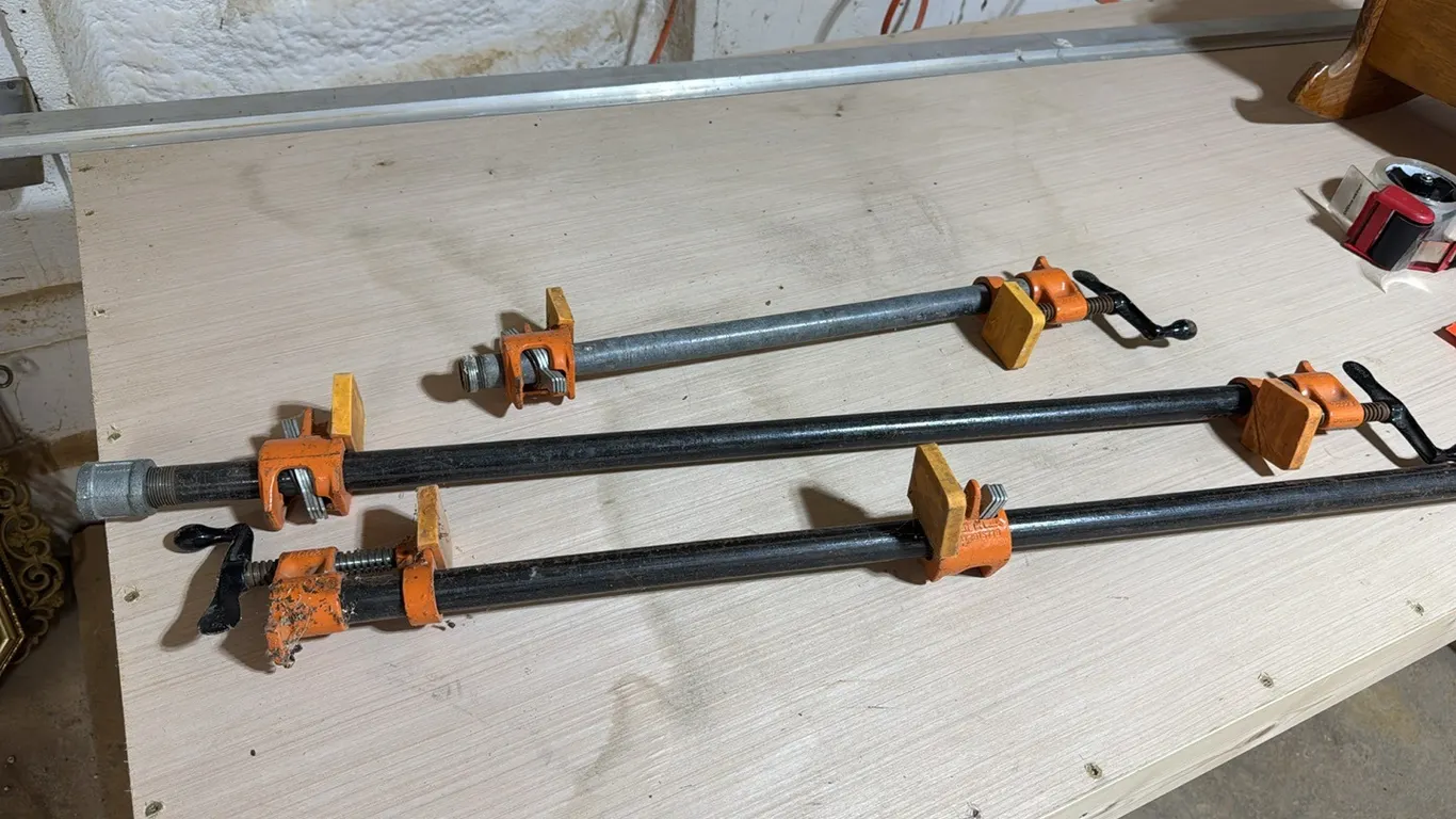 3 pipeclamps