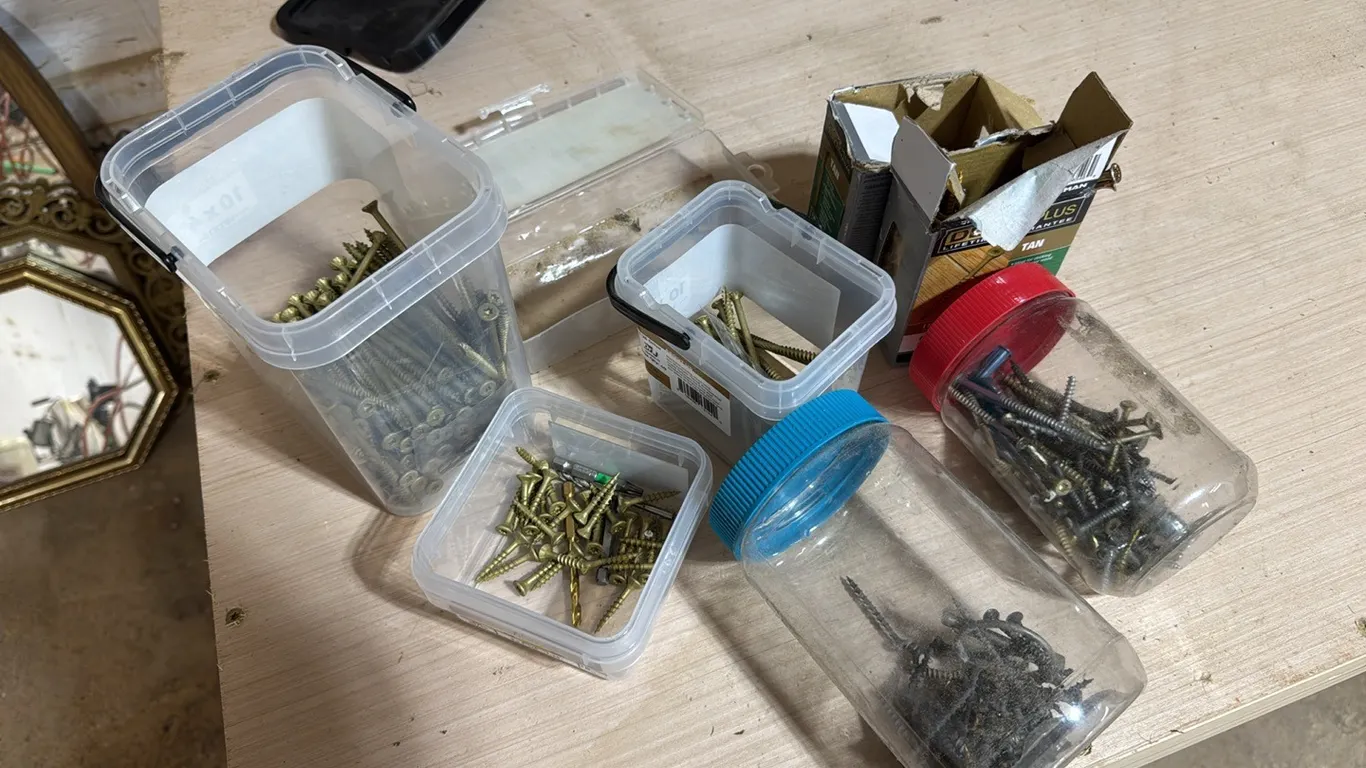 Variety of screws