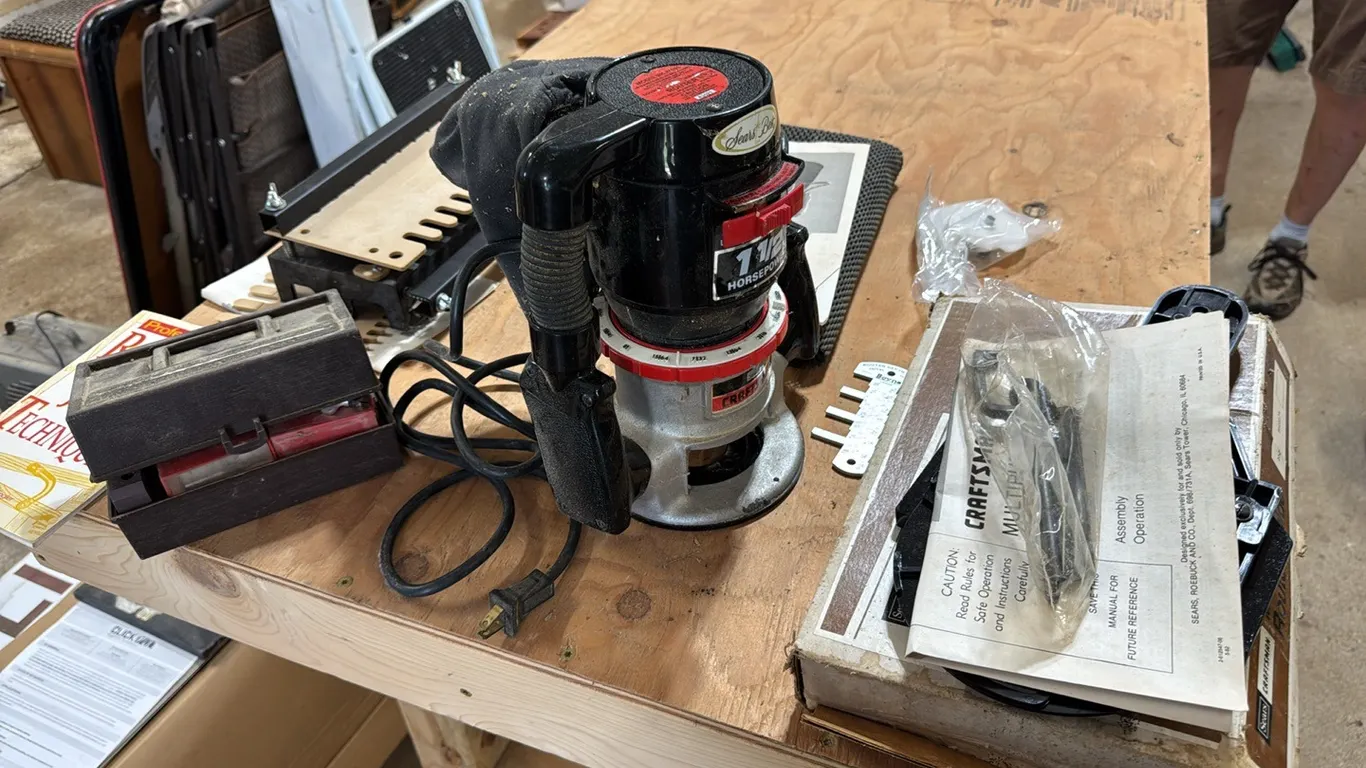 Craftsman router and accessories