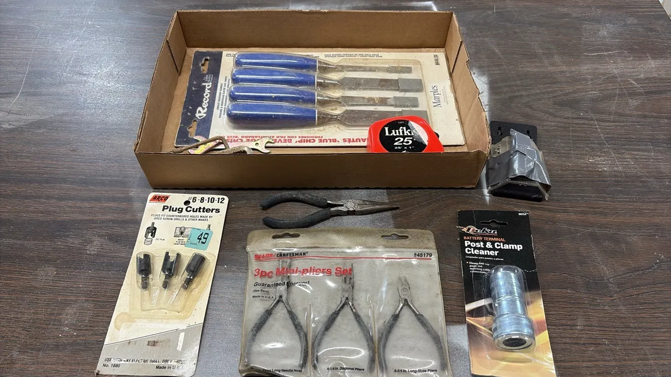 Chisels, Mini Pliers & Misc