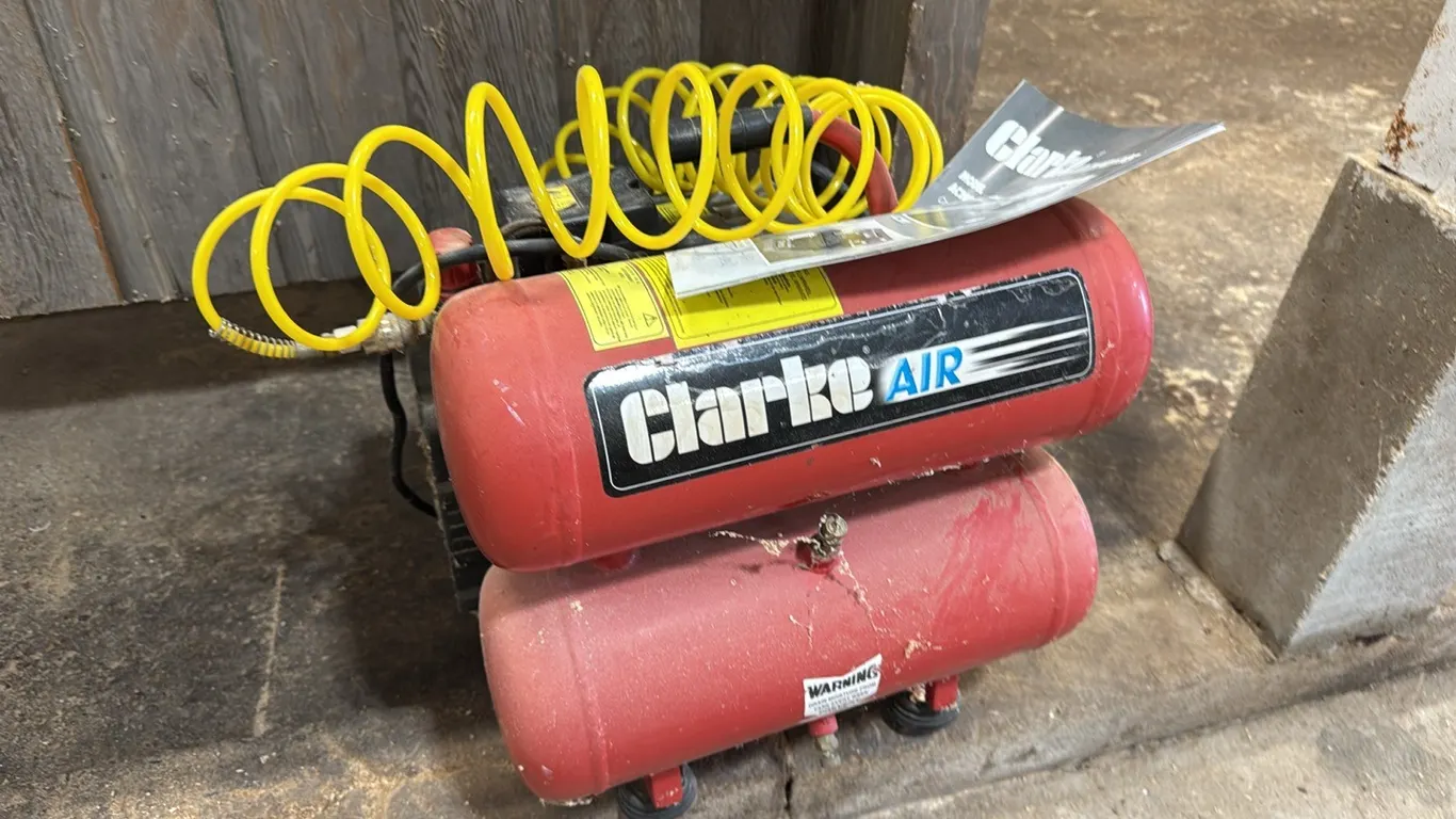 Clark air compressor