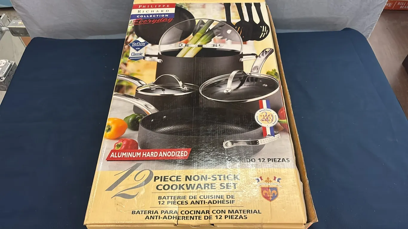 Pot and pan set