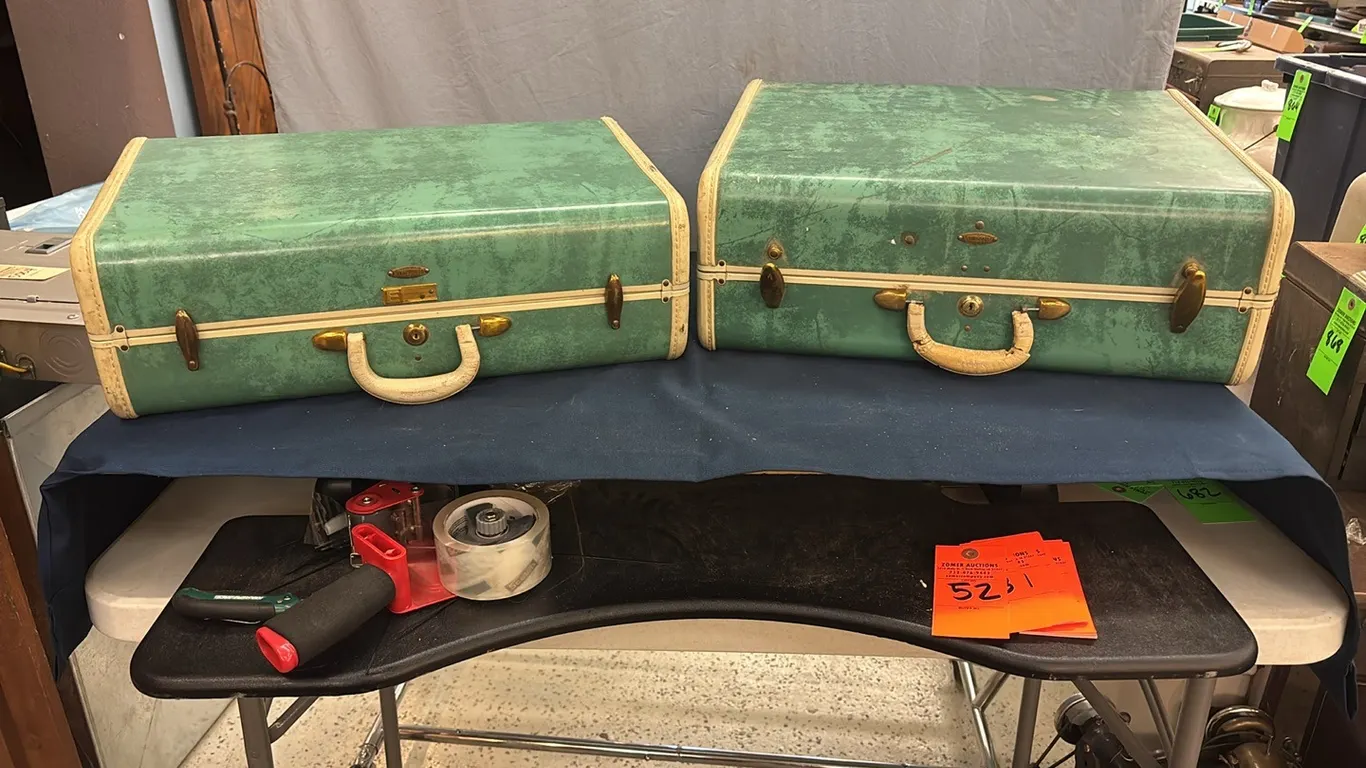 Samsonite suit cases