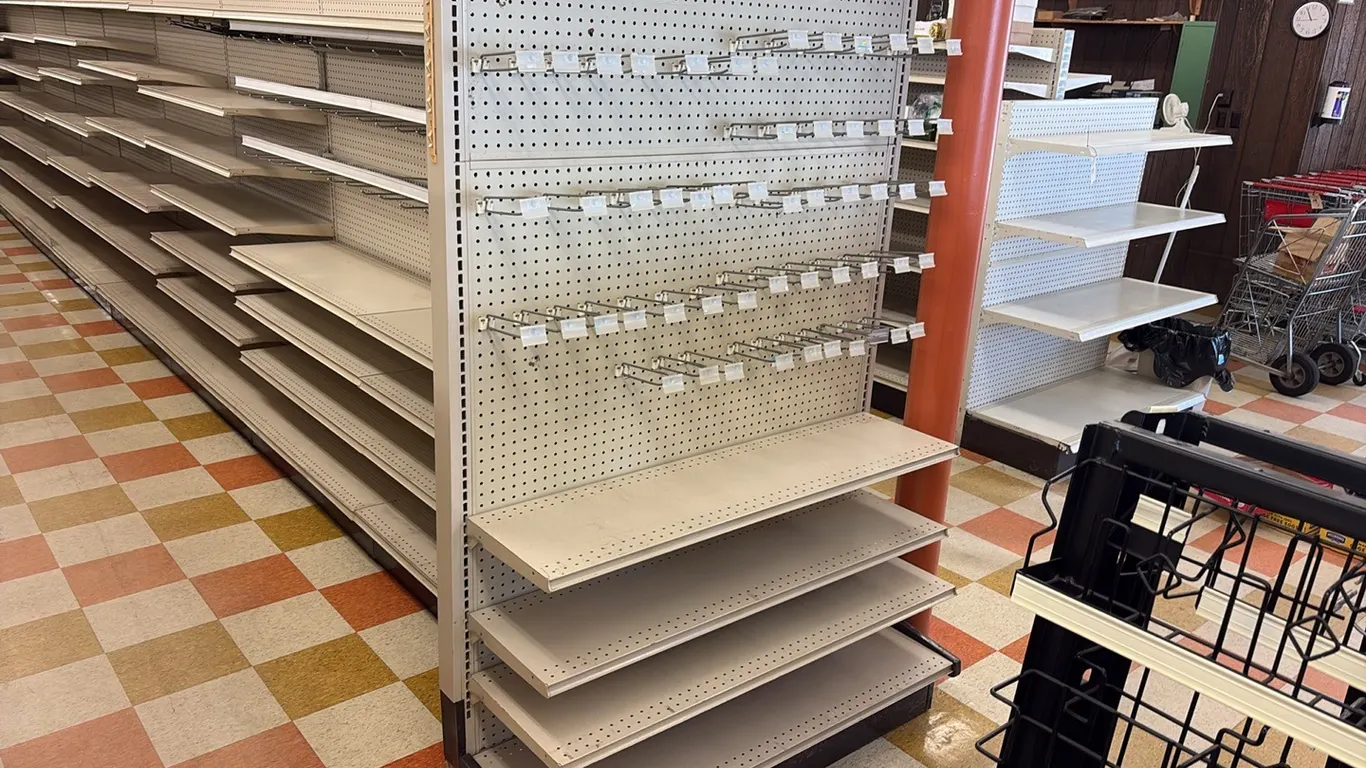 Lozier 4ft End Cap