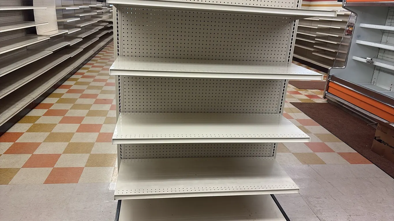 Lozier 4ft End Cap