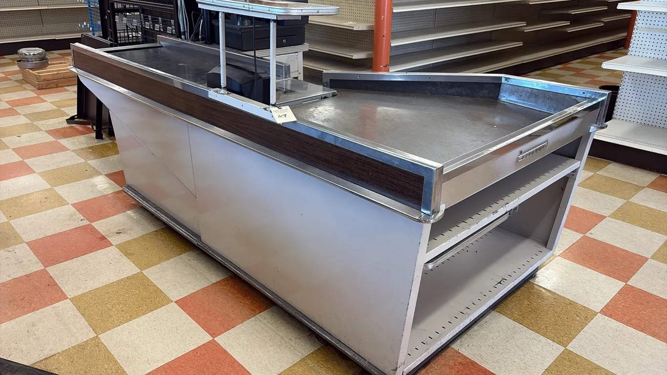 Hussmann Checkout Counter