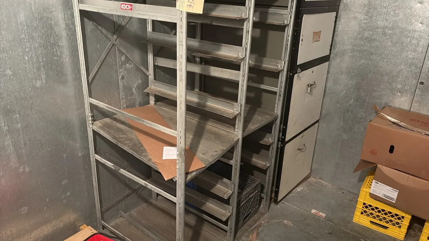 Meat Lockers & Racks