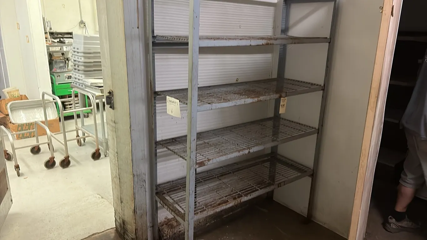 4ft Shelving Unit