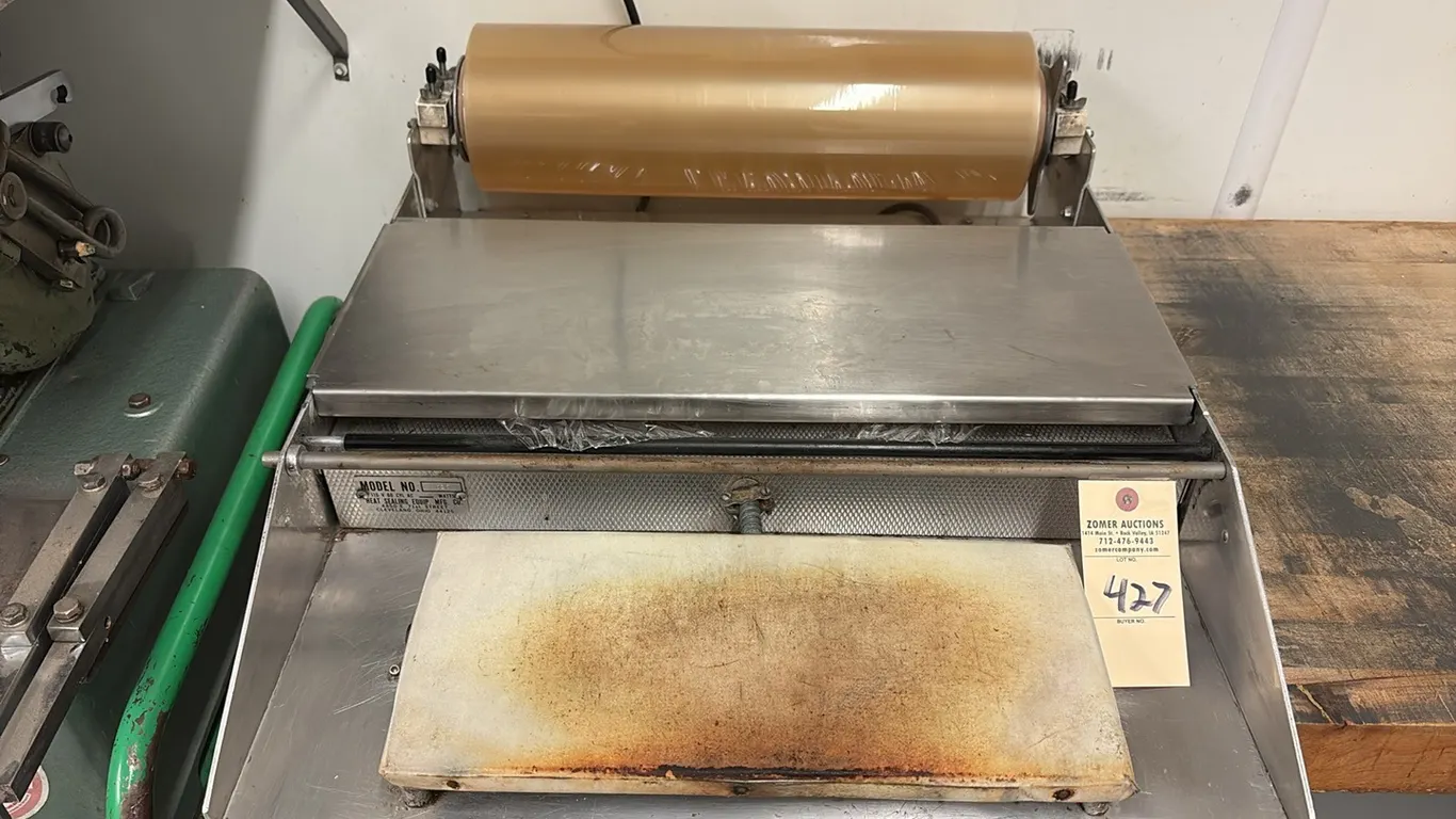 Shrink Wrap Sealing Machine