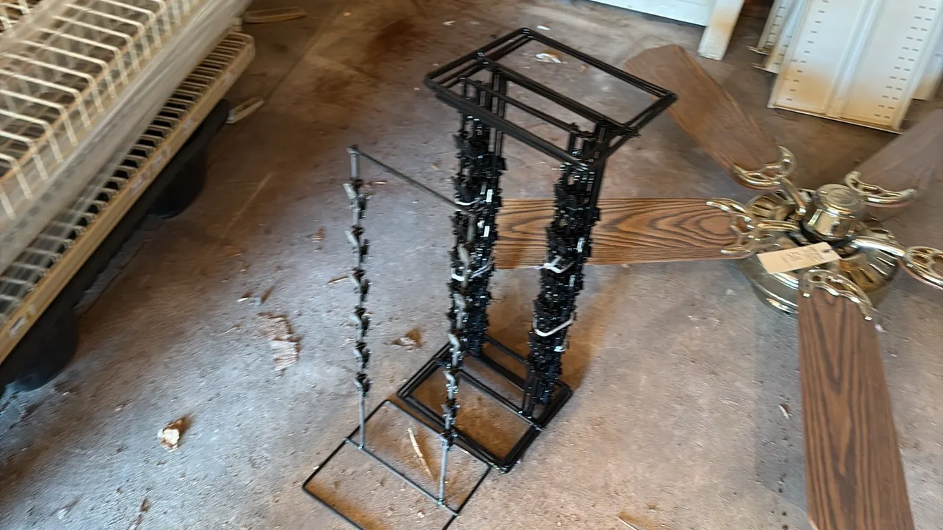 11- Clip Racks