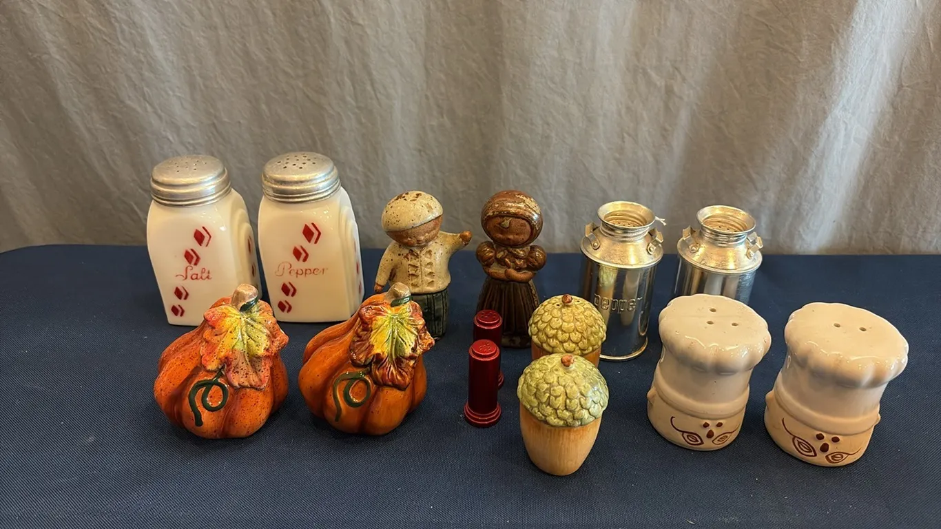 Salt & Pepper Shakers