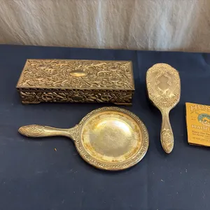 Vanity Set