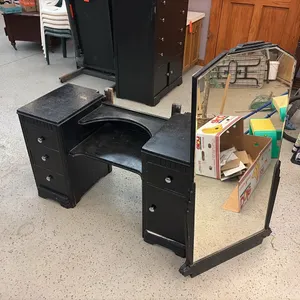 Black Desk w/ Mirror