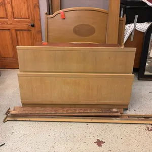 Wood Bed Set