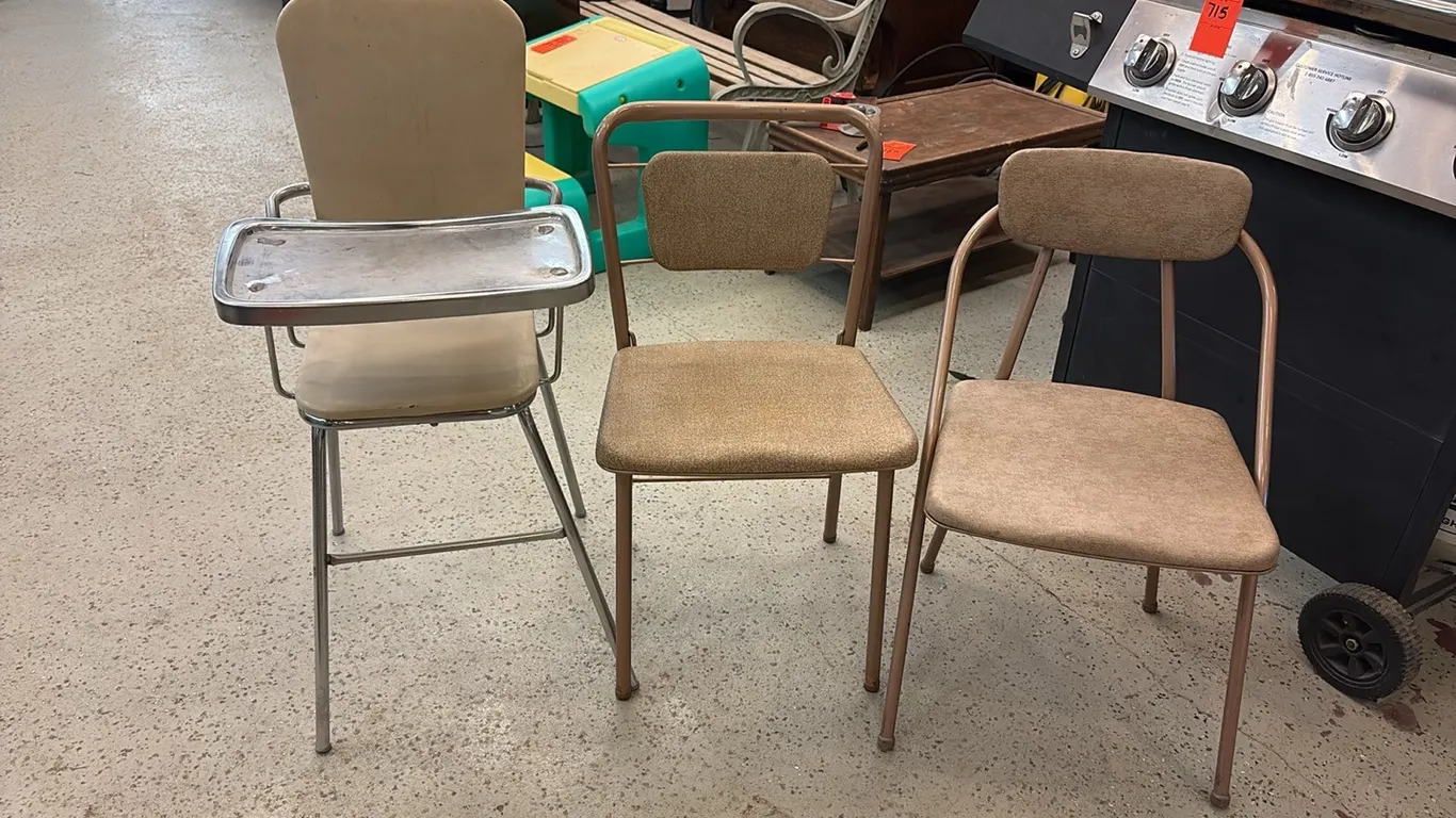 High Chair & Folding Chair