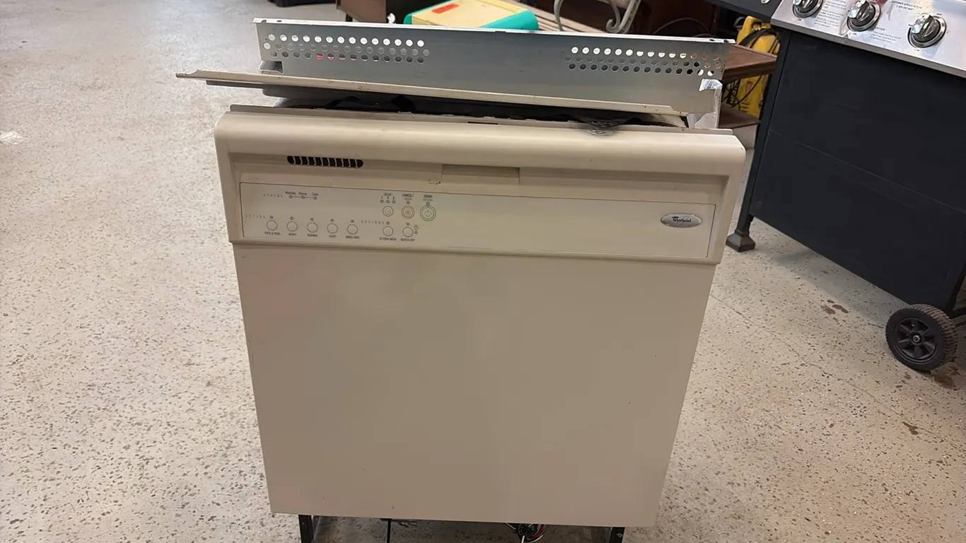Whirlpool Dishwasher