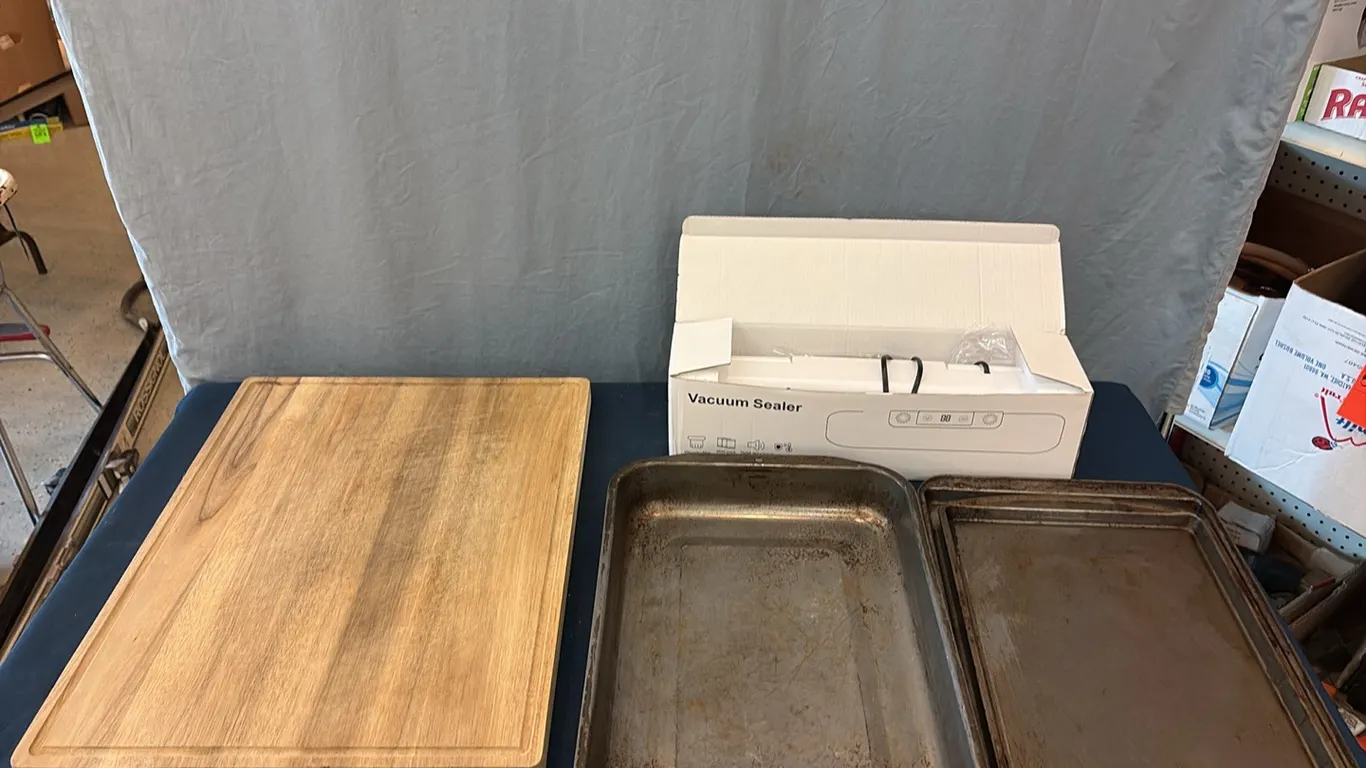 Vacuum Sealer, Cutting Board & Baking Sheets